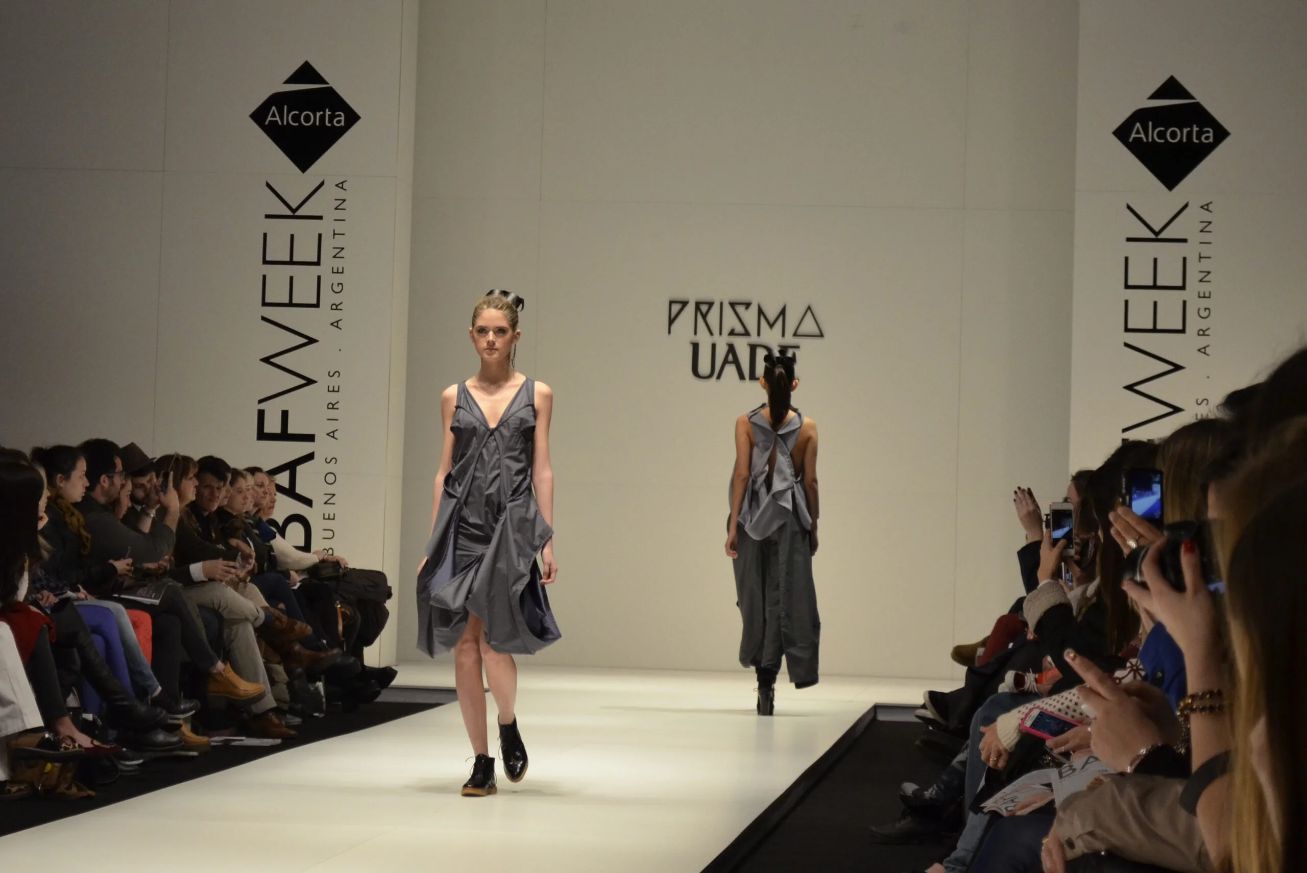 Prisma Uade Seres 03 Scaled Prisma Uade, Planeario De Diseño En El Bafweek - Textil E Indumentaria