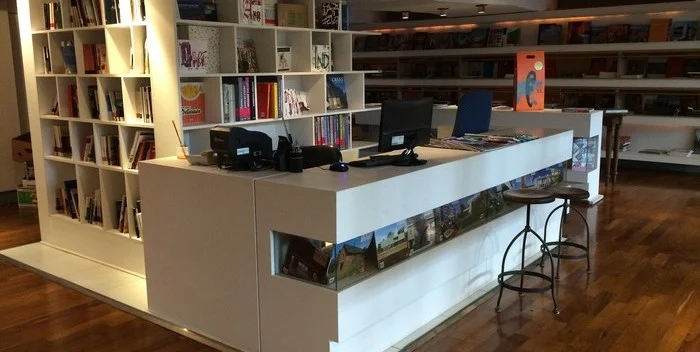 Libreria Cmd El Cmd Ya Tiene Su Librería De Diseño - Diseño De Indumentaria