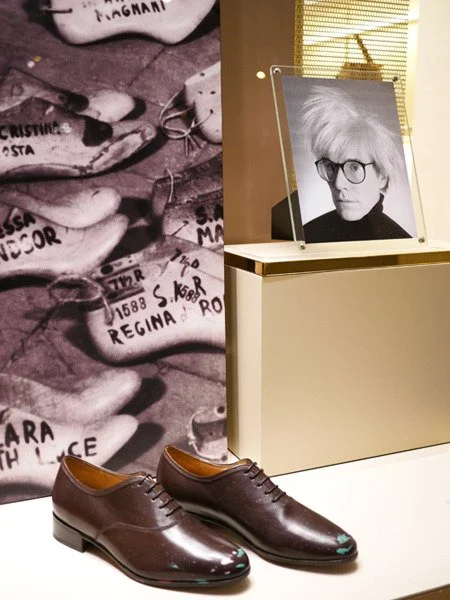Zapatos Salvatore Ferragamo Inspirados En Andy Warhol Andy Warhol Con Zapatos De Salvatore Ferragamo - Moda Y Diseñadores Calzado, Cuero