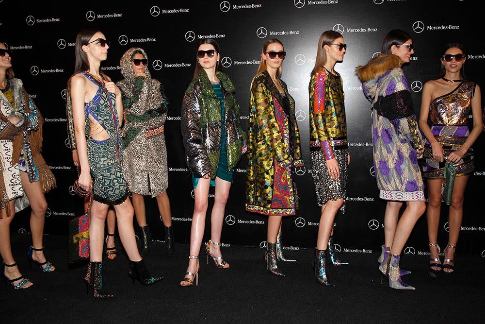 Mercedes Mbw Madrid, Diseño Y Creacion Con Acento Español - Textil E Indumentaria