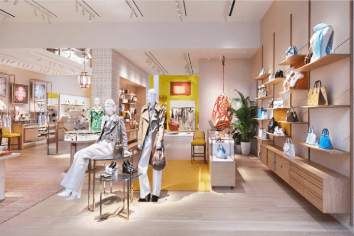 Louis Vuitton Store 01 720X480 696X464 1 ¿Cómo Potenciar Tus Ventas A Través Del Visual Merchandising? - Interes General