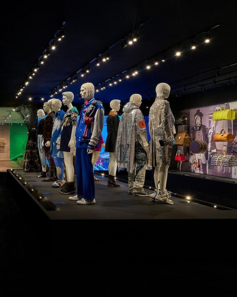 Louis Vuitton expone creaciones icónicas en cuero 1 - Moda y Diseñadores calzado, cuero borrador automatico 10 Louis Vuitton expone creaciones icónicas en cuero - Moda y Diseñadores calzado, cuero
