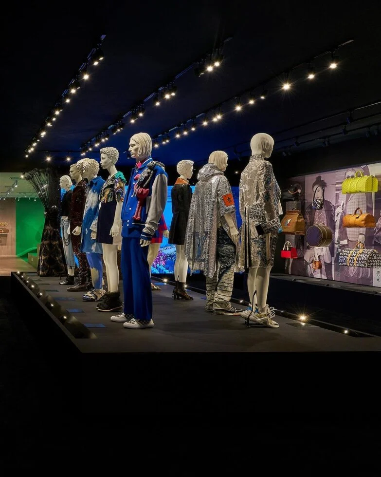 Borrador Automatico 10 Louis Vuitton Expone Creaciones Icónicas En Cuero - Moda Y Diseñadores Calzado, Cuero