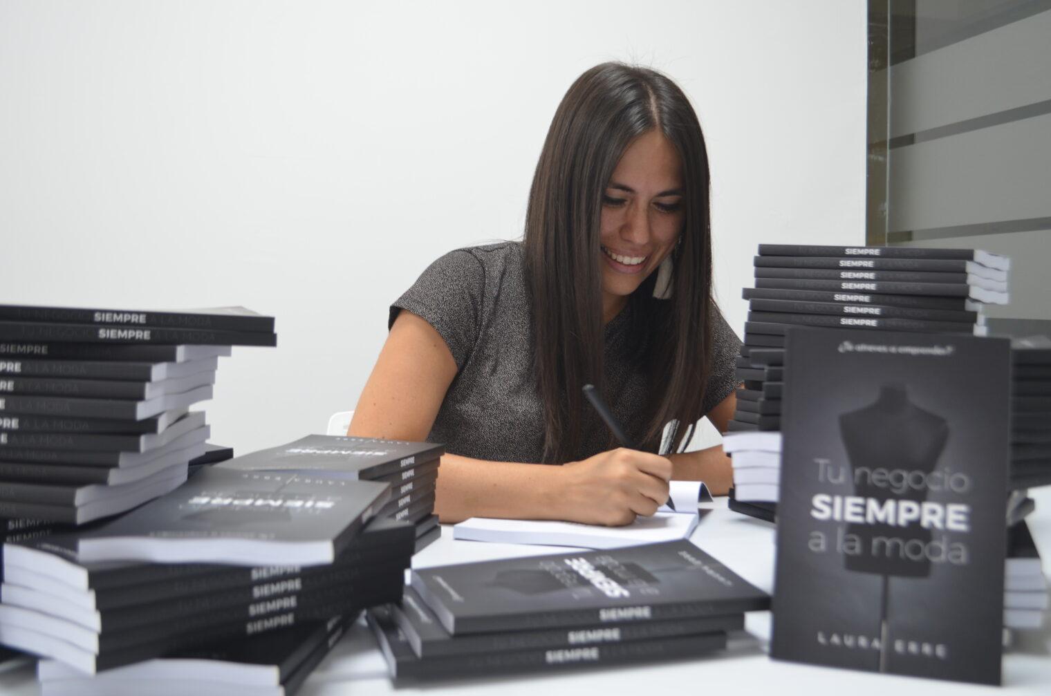 La Biblia Para Emprendedores De Moda Por Primera Vez En La Biblia Para Emprendedores De Moda - Moda Y Diseñadores Textil E Indumentaria