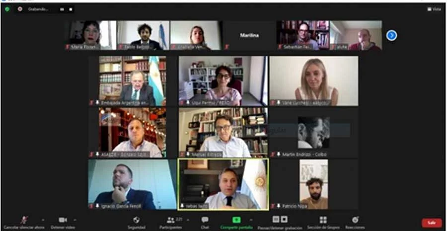 Introduccion Al Mercado Espanol Sector Diseno Webinar Para Empresas De Calzado, Indumentaria, Moda Y Diseño - Diseño