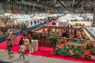 Red 5765 Momad, El Salón Internacional De La Moda, El Calzado Y Accesorios Volvió A La Presencialidad - Eventos Calzado, Cuero
