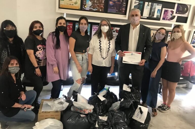 Img 20211207 Wa0062 Entrega Solidaria De Indumentaria Sustentable - Noticias Breves