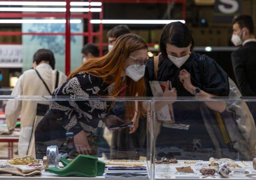 Feria Italiana Feria Italiana De Calzado Genera Us$ 4,7 Millones Para Empresas Brasileñas - Calzado, Cuero