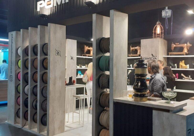Viras Pompeya Stand 1 Expocaipic, El Espacio De Los Componentes Para Calzado - Eventos Calzado, Cuero