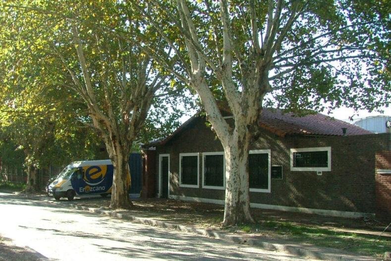 12 La Empresa De Telas Vinílicas Producidas En Argentina Desde 1997 - Calzado, Cuero