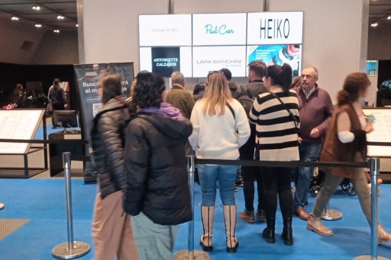 48 385017 Se Presentaron Novedosas Propuestas En Diseño Y Moda De Calzado - Calzado, Cuero