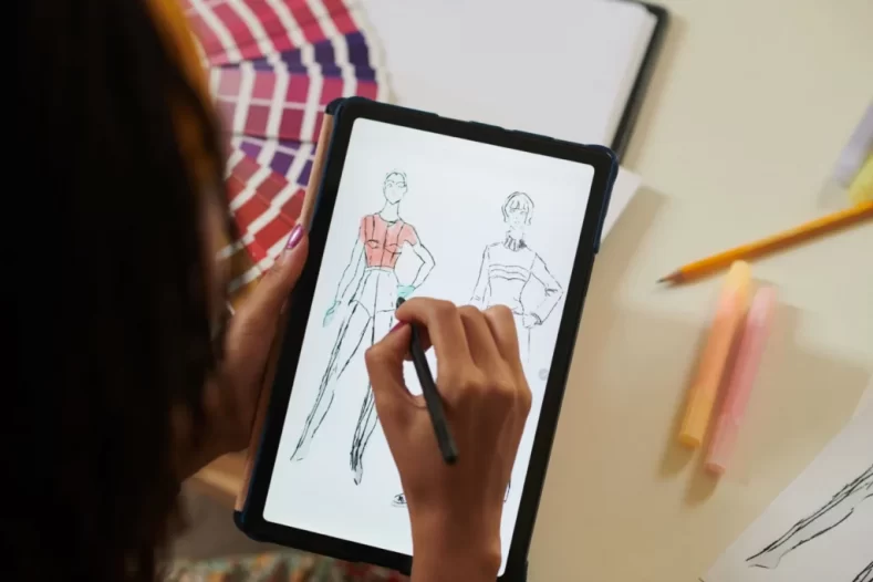 13 489379 Qué Es Y Por Qué Invertir En Un Estilista De Moda Online - Empresas Textiles