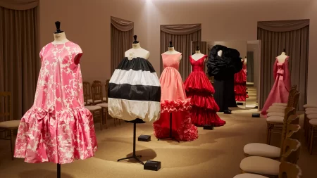 05 821797 «Cristóbal Balenciaga: La Moda En Su Máxima Expresión» - Eventos Textil E Indumentaria