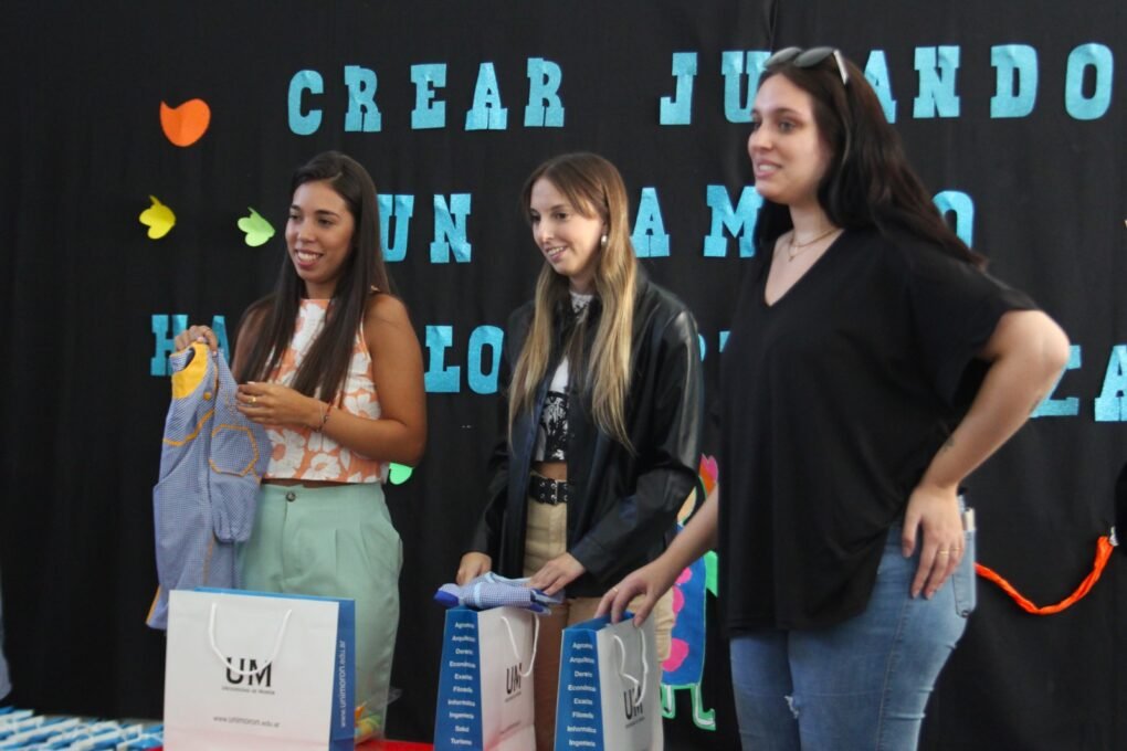 Diseño y producción de pintorcitos y mochilas para jardín de infantes 9 - noticias breves 45 724285 Diseño Y Producción De Pintorcitos Y Mochilas Para Jardín De Infantes - Noticias Breves