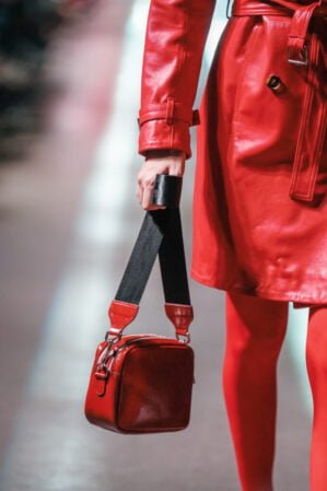 prune presento su coleccion desde su propia fabrica 23 089094 Prune presentó su colección de marroquinería desde su propia fábrica - Eventos Calzado, Cuero