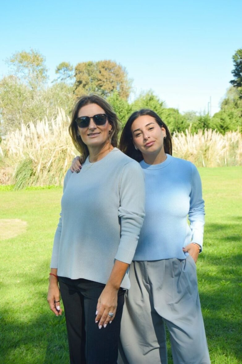 Omissio Sweaters 19 959851 Omissio Sweaters: Textil Marplatense Con Impronta Femenina Y Actual En Sus Diseños - Moda Y Diseñadores Textil E Indumentaria