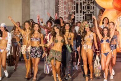 51 961103 Colombiamoda 2025 Transforma Medellín En Una Pasarela Viva - Eventos Textil E Indumentaria