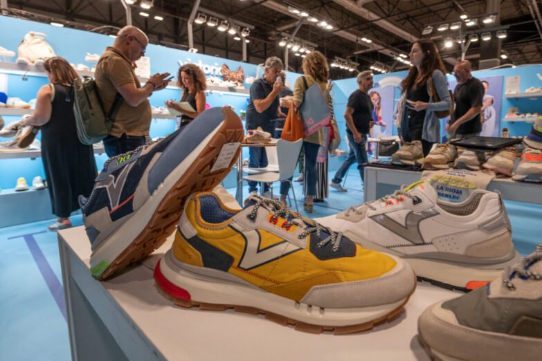 Calzado Momad Muestra Las Tendencias Diseno Comodidad Y Artesania 46 855785 El Calzado En Momad Muestra Las Tendencias En Diseño, Comodidad Y Artesanía - Eventos Calzado, Cuero