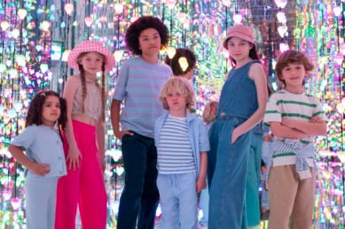 Calzado Pisa Fuerte Bks Fimi Con 43 Marcas Expositoras 41 738615 El Calzado Pisa Fuerte En Bks+Fimi Con 43 Marcas Expositoras - Valencia