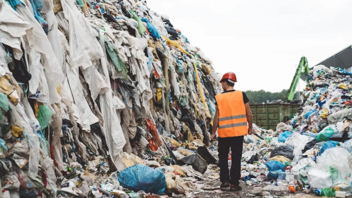 Francia Pionera Lucha Contra Fast Fashion Quien Se Suma 43 598501 Francia Pionera En La Lucha Contra El &Quot;Fast Fashion&Quot; : ¿Quién Se Suma? - Moda Sostenible