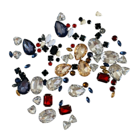 El poder del detalle: apliques de piedras, brillo y volúmen en las colecciones actuales 10 - empresas textiles Poder Detalle Apliques Piedras Brillo Y Volumen Las Colecciones Actuales 24 090564 El Poder Del Detalle: Apliques De Piedras, Brillo Y Volúmen En Las Colecciones Actuales - Empresas Textiles