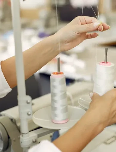 39 644281 La Industria Textil Mendocina Vive Un Deja Vu Que Los Obliga A Reinventarse - Máquinas Textiles