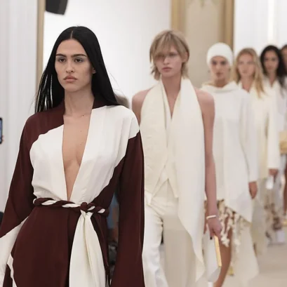 57 624158 Dubai Marca La Pauta De La Moda - Eventos Textil E Indumentaria