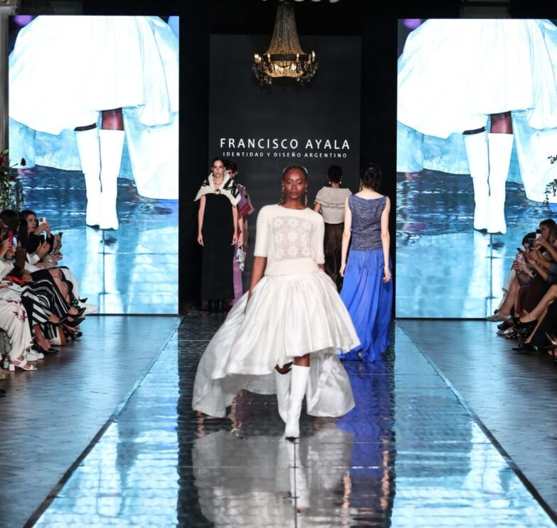 Diseñadores de la cámara argentina de la moda brillaron en una nueva edición de argentina fashion week 1 - destacadas Disenadores Camara Argentina Moda Brillaron Nueva Edicion Argentina Fashion Week 52 086188 Diseñadores De La Cámara Argentina De La Moda Brillaron En Una Nueva Edición De Argentina Fashion Week - Destacadas