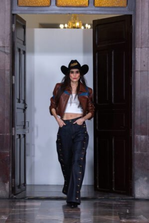 ARRE1 Volvo Fashion Week México: donde la identidad latina se vuelve lenguaje global - Eventos Textil e Indumentaria
