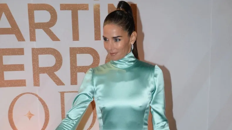 el evento realizado los estudios telefe reconocio el galardon principal la conductora Alfombra roja y aguja argentina: los Martín Fierro de la Moda premiaron estilo e identidad - Destacadas