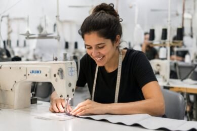 ChatGPT Image 1 jul 2026 11 48 52 a.m La CFP N.º 32 "Eva Perón" abre la inscripción para los cursos y trayectos textiles gratuitos del segundo cuatrimestre 2026 - Empresas Calzado, Cuero