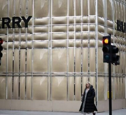 Burberry suma experiencia en consumo y retail a su consejo 10 - Tendencias 26/27 en Textil e Indumentaria Burberry enfrenta desafios Ventas caen un 66 750x375 1 Burberry suma experiencia en consumo y retail a su consejo - Tendencias 26/27 en Textil e Indumentaria