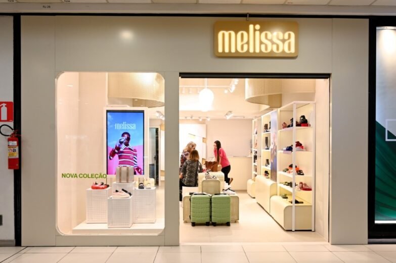 Calzado e Inteligencia Artificial: Grendene apuesta por la tecnología para potenciar las ventas de Melissa 1 - Empresas Calzado, Cuero 60 28 5 2025 D5IAISPHQP Calzado e Inteligencia Artificial: Grendene apuesta por la tecnología para potenciar las ventas de Melissa - Empresas Calzado, Cuero