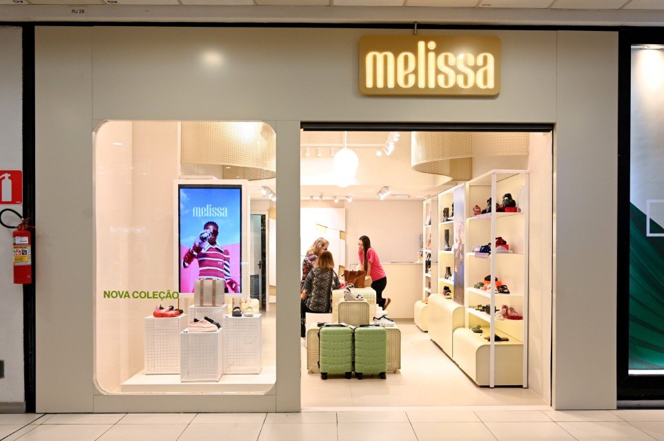 Calzado e Inteligencia Artificial: Grendene apuesta por la tecnología para potenciar las ventas de Melissa 1 - Empresas Calzado, Cuero 60 28 5 2025 D5IAISPHQP Calzado e Inteligencia Artificial: Grendene apuesta por la tecnología para potenciar las ventas de Melissa - Empresas Calzado, Cuero