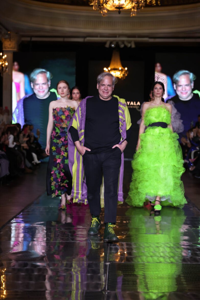 De la llama catamarqueña al crochet: el homenaje a los oficios que cerró el Argentina Fashion Week 1 - Destacadas ARFW @photojohnnyok 7346 1 De la llama catamarqueña al crochet: el homenaje a los oficios que cerró el Argentina Fashion Week - Destacadas
