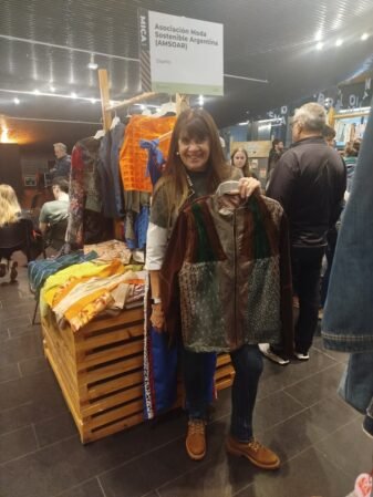 WhatsApp Image 2026 09 28 at 12.04.18 3 MICA 2026: el diseño de indumentaria, calzado y accesorios, fueron protagonistas - Moda Sostenible